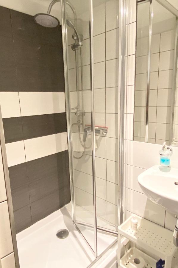 Centro Apartment Near Gedimas Avenue Vilnius Bagian luar foto