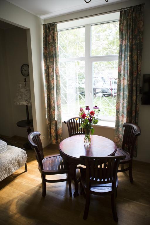 Centro Apartment Near Gedimas Avenue Vilnius Bagian luar foto