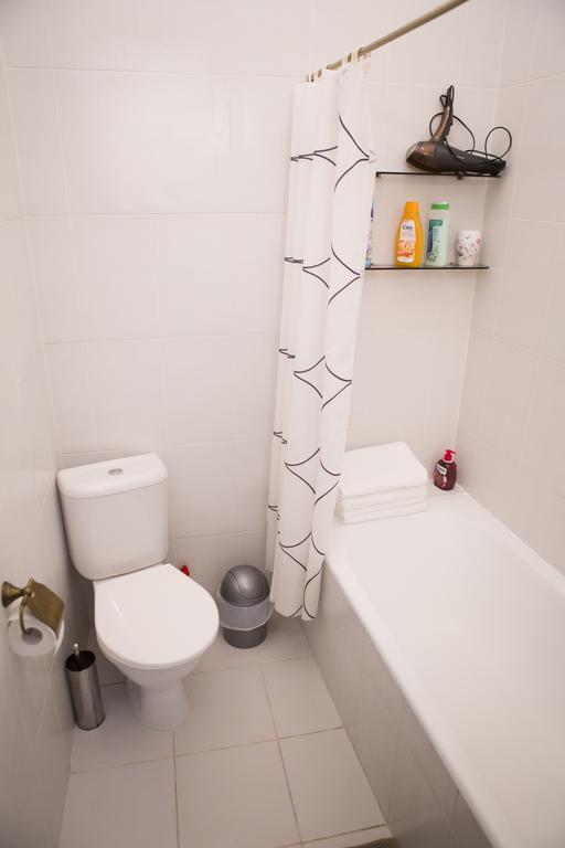Centro Apartment Near Gedimas Avenue Vilnius Bagian luar foto